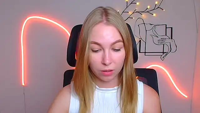 Snapshot of Dana_flowers chatting on July 2026 11:41:01 AM Dana flowers online show from July 2026 11:41:01 AM