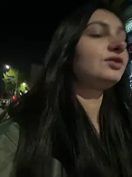 lunalovelee online show from November 2025 02:28:01 PM