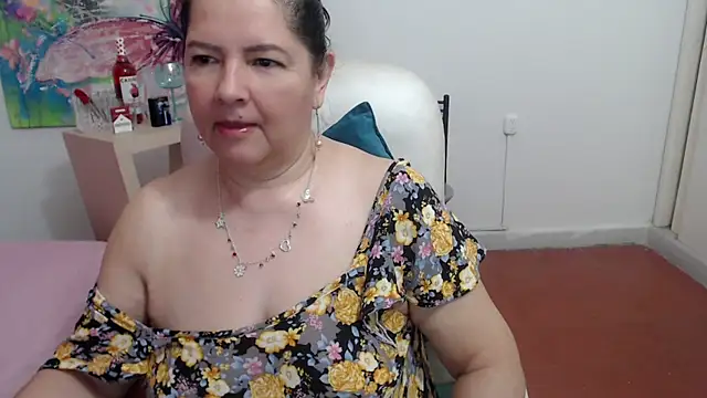 leonela 69 online show from October 2025 04:45:02 AM