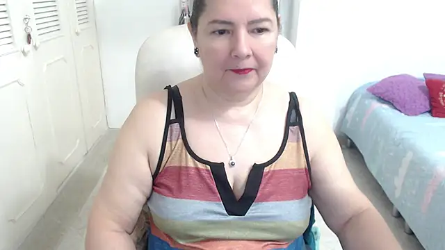 leonela 69 online show from April 2026 01:12:02 AM