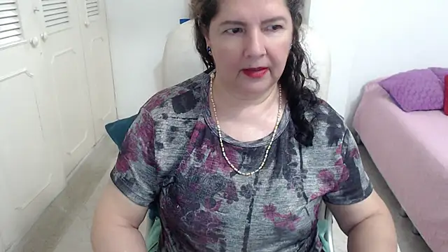 leonela 69 online show from April 2026 02:27:02 AM