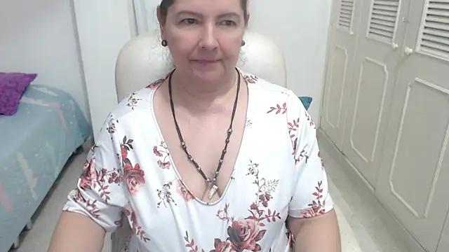 leonela 69 online show from July 2026 11:48:02 AM