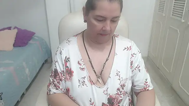 leonela 69 online show from July 2026 11:54:02 PM
