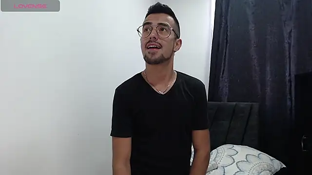 Demian val online show from February 2025 09:03:02 PM