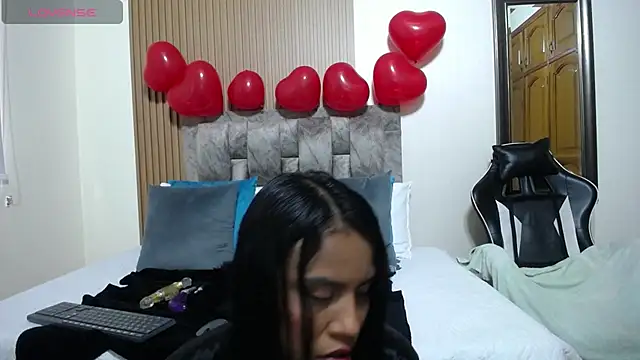 Snapshot of natasha_steele chatting on February 2025 07:48:02 PM natasha steele online show from February 2025 07:48:02 PM