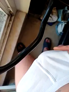 Snapshot of flo000031 chatting on February 2026 04:07:02 PM flo000031 online show from February 2026 04:07:02 PM