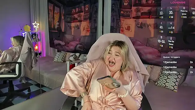 Snapshot of MargoBryan chatting on February 2025 09:01:02 PM MargoBryan online show from February 2025 09:01:02 PM