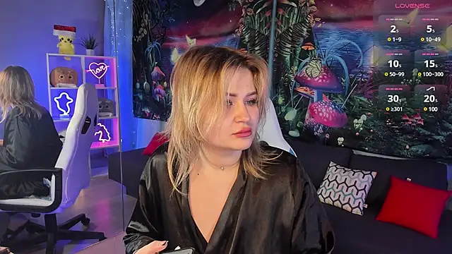 Snapshot of MargoBryan chatting on March 2025 06:44:02 PM MargoBryan online show from March 2025 06:44:02 PM