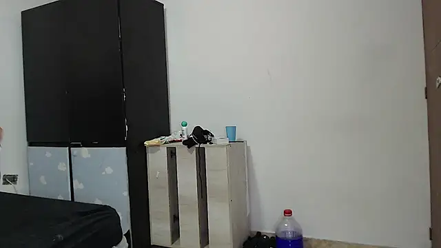 Snapshot of manuel_rey chatting on February 2025 11:21:02 PM manuel rey online show from February 2025 11:21:02 PM