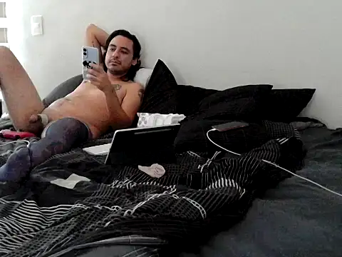 Iscariot19 online show from February 2026 11:47:02 PM