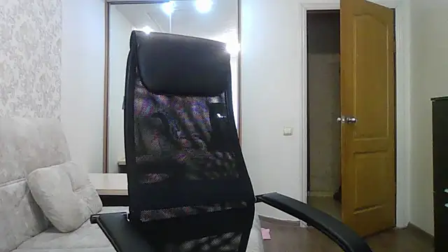 Victoria secrets  online show from March 2025 05:54:02 AM