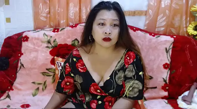 Snapshot of UrSweetClassyPinay chatting on January 2025 09:02:01 PM UrSweetClassyPinay online show from January 2025 09:02:01 PM