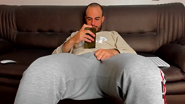 sexyhotmusclesforyou1 online show from March 2025 12:22:01 PM