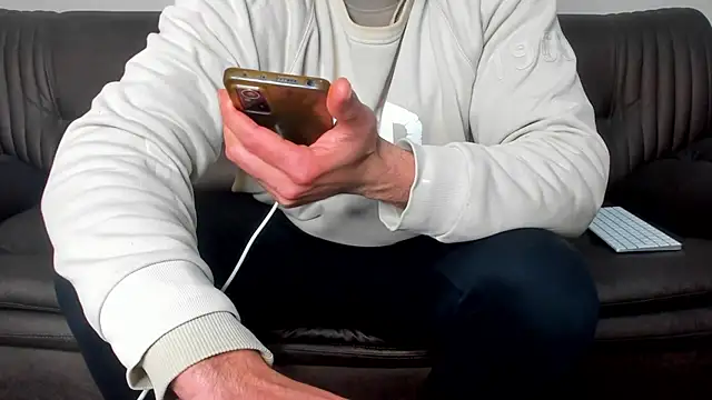 sexyhotmusclesforyou1 online show from March 2025 03:32:02 AM