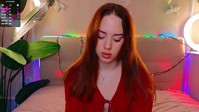 Snapshot of StacyWatts chatting on December 2025 09:10:02 PM StacyWatts online show from December 2025 09:10:02 PM