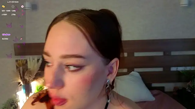 Snapshot of StacyWatts chatting on February 2026 08:21:01 PM StacyWatts online show from February 2026 08:21:01 PM