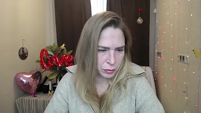 Snapshot of TessaDaybreak chatting on February 2025 12:54:01 PM TessaDaybreak online show from February 2025 12:54:01 PM