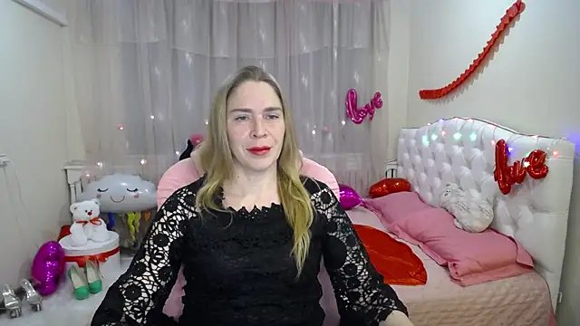 Snapshot of TessaDaybreak chatting on March 2025 01:17:02 PM TessaDaybreak online show from March 2025 01:17:02 PM