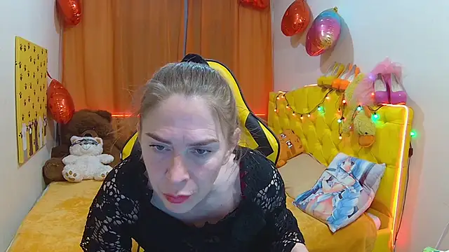 Snapshot of TessaDaybreak chatting on March 2025 07:25:02 AM TessaDaybreak online show from March 2025 07:25:02 AM