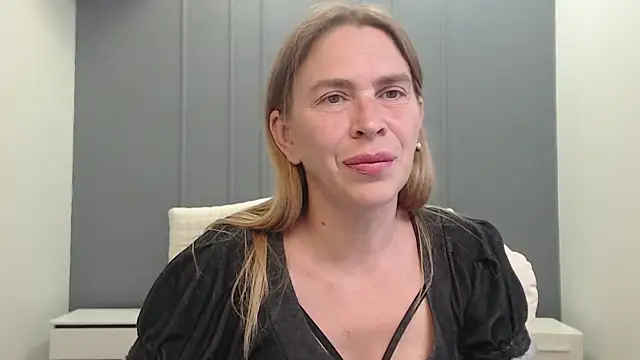 TessaDaybreak online show from July 2026 10:39:01 AM