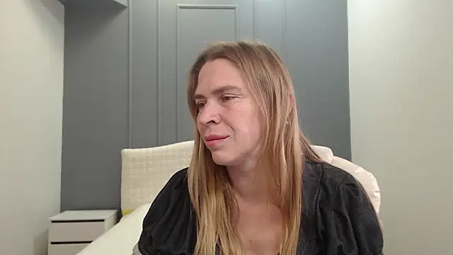 TessaDaybreak online show from July 2026 06:49:01 AM