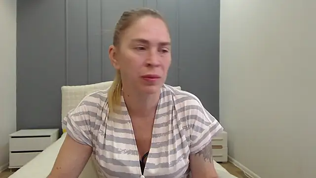 TessaDaybreak online show from July 2026 06:55:02 AM
