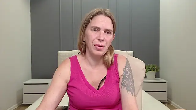 TessaDaybreak online show from July 2026 02:13:01 PM