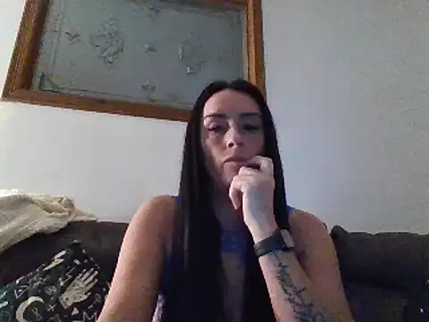 Snapshot of Layla_Gilf_Mae chatting on February 2025 08:16:02 PM Layla Gilf Mae online show from February 2025 08:16:02 PM