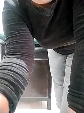 Snapshot of Dalou3a-69 chatting on February 2026 12:12:01 PM Dalou3a-69 online show from February 2026 12:12:01 PM