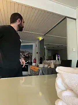 morfeoX online show from March 2025 01:56:02 PM