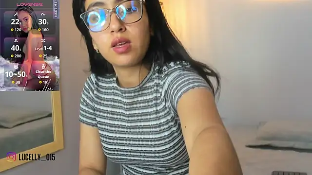 Snapshot of lucelly_15 chatting on October 2025 11:42:01 AM lucelly 15 online show from October 2025 11:42:01 AM