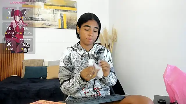 Snapshot of Lana_Starlett chatting on October 2025 12:44:02 AM Lana Starlett online show from October 2025 12:44:02 AM