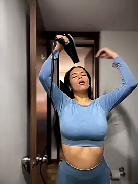 Naatalia online show from March 2026 05:12:02 PM