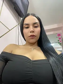 Naatalia online show from July 2026 05:22:01 PM