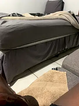 Snapshot of Zooh chatting on September 2025 06:30:02 PM Zooh online show from September 2025 06:30:02 PM