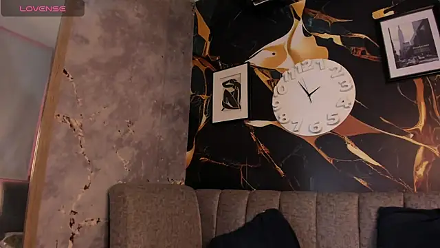 Natty roberts  online show from February 2025 07:14:02 PM