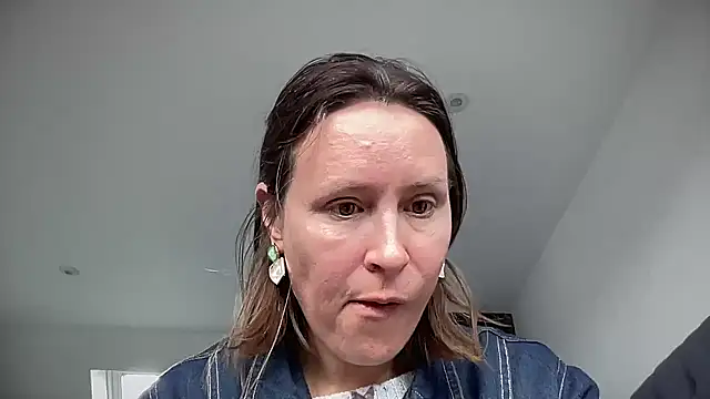 eatmypie69 online show from November 2025 09:43:01 AM