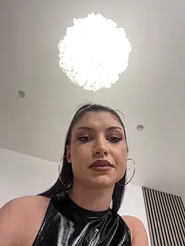 VanessaOssry online show from February 2026 06:49:02 PM