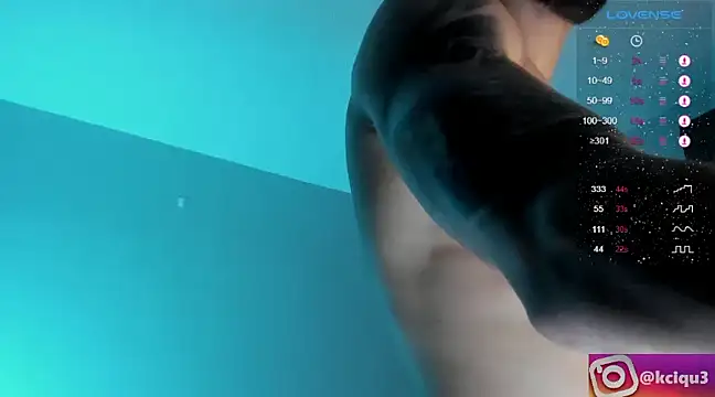 Snapshot of K_cique chatting on March 2025 01:55:02 AM K cique online show from March 2025 01:55:02 AM