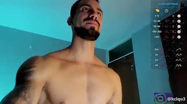 Snapshot of K_cique chatting on March 2025 12:10:02 AM K cique online show from March 2025 12:10:02 AM