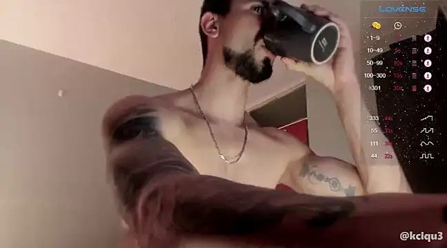 Snapshot of K_cique chatting on March 2025 12:52:02 AM K cique online show from March 2025 12:52:02 AM