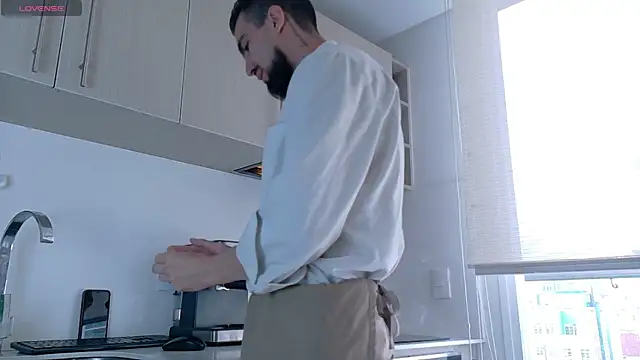 Snapshot of K_cique chatting on September 2025 09:03:01 PM K cique online show from September 2025 09:03:01 PM