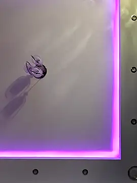 Snapshot of Loly2025 chatting on February 2026 09:46:01 PM Loly2025 online show from February 2026 09:46:01 PM