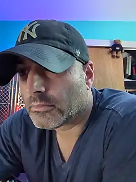 Novabear6996 online show from November 2025 10:52:02 PM