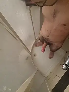 Snapshot of Lezoz_ chatting on October 2025 06:21:01 PM Lezoz online show from October 2025 06:21:01 PM