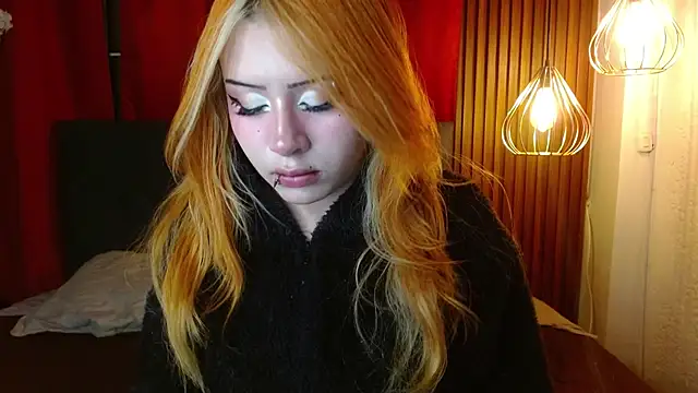 fyreandfox  online show from March 2026 08:42:01 PM