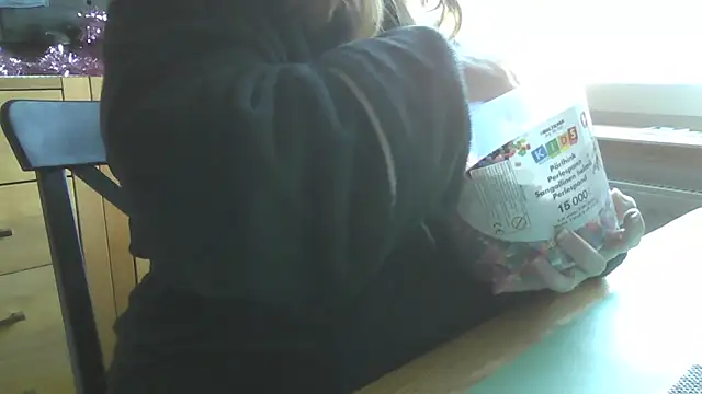 Snapshot of sizha6 chatting on September 2025 05:42:01 AM sizha6 online show from September 2025 05:42:01 AM