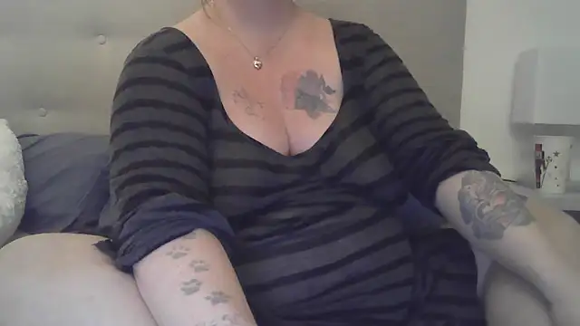 Snapshot of sizha6 chatting on November 2025 05:42:02 AM sizha6 online show from November 2025 05:42:02 AM