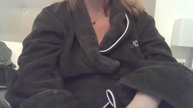 Snapshot of sizha6 chatting on November 2025 09:45:01 AM sizha6 online show from November 2025 09:45:01 AM