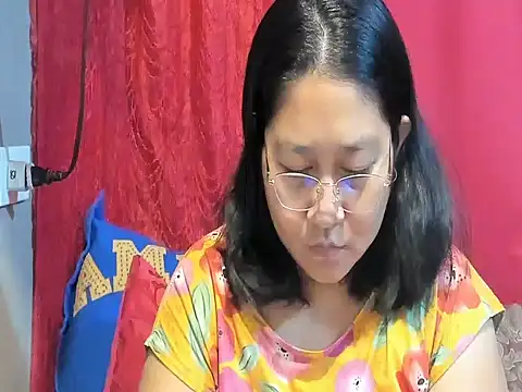 hotchubby88 online show from February 2026 09:57:02 PM